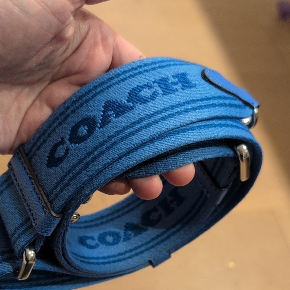 Coach Vibrant Blue Shoulder Bag - Picture 10 of 11